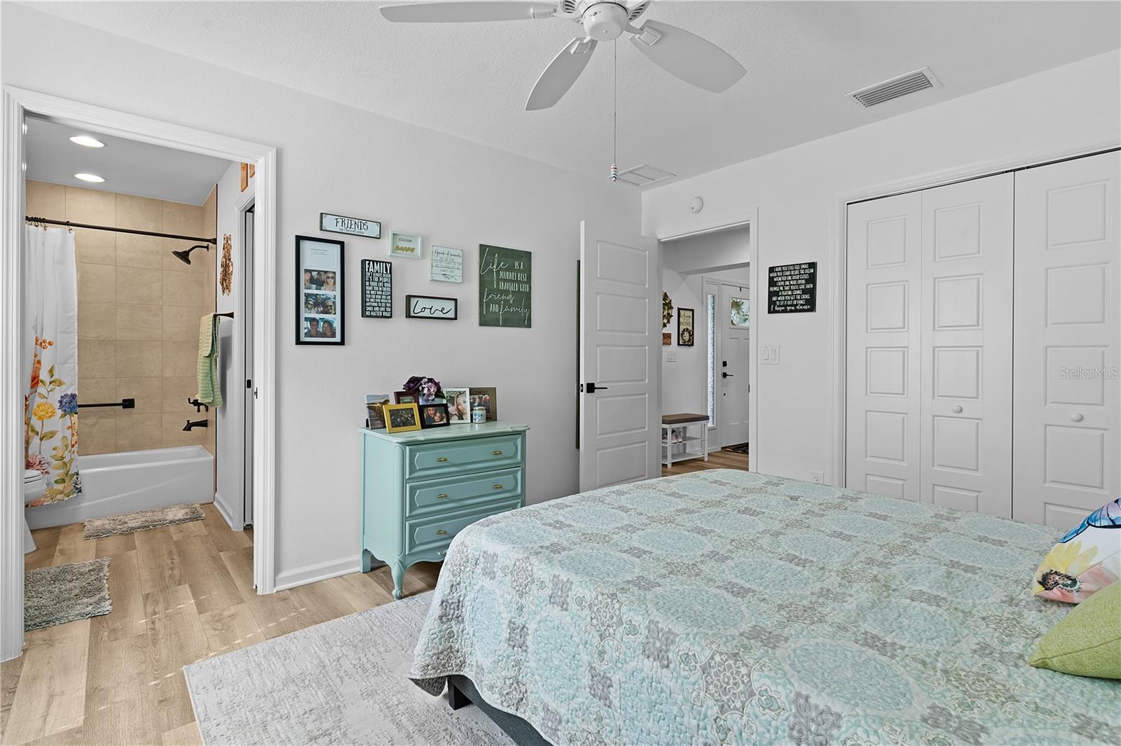 6867 MICKYLEE RUN, THE VILLAGES, Florida, 34762, United States, 3 Bedrooms Bedrooms, ,3 BathroomsBathrooms,Residential,For Sale,6867 MICKYLEE RUN,1610804