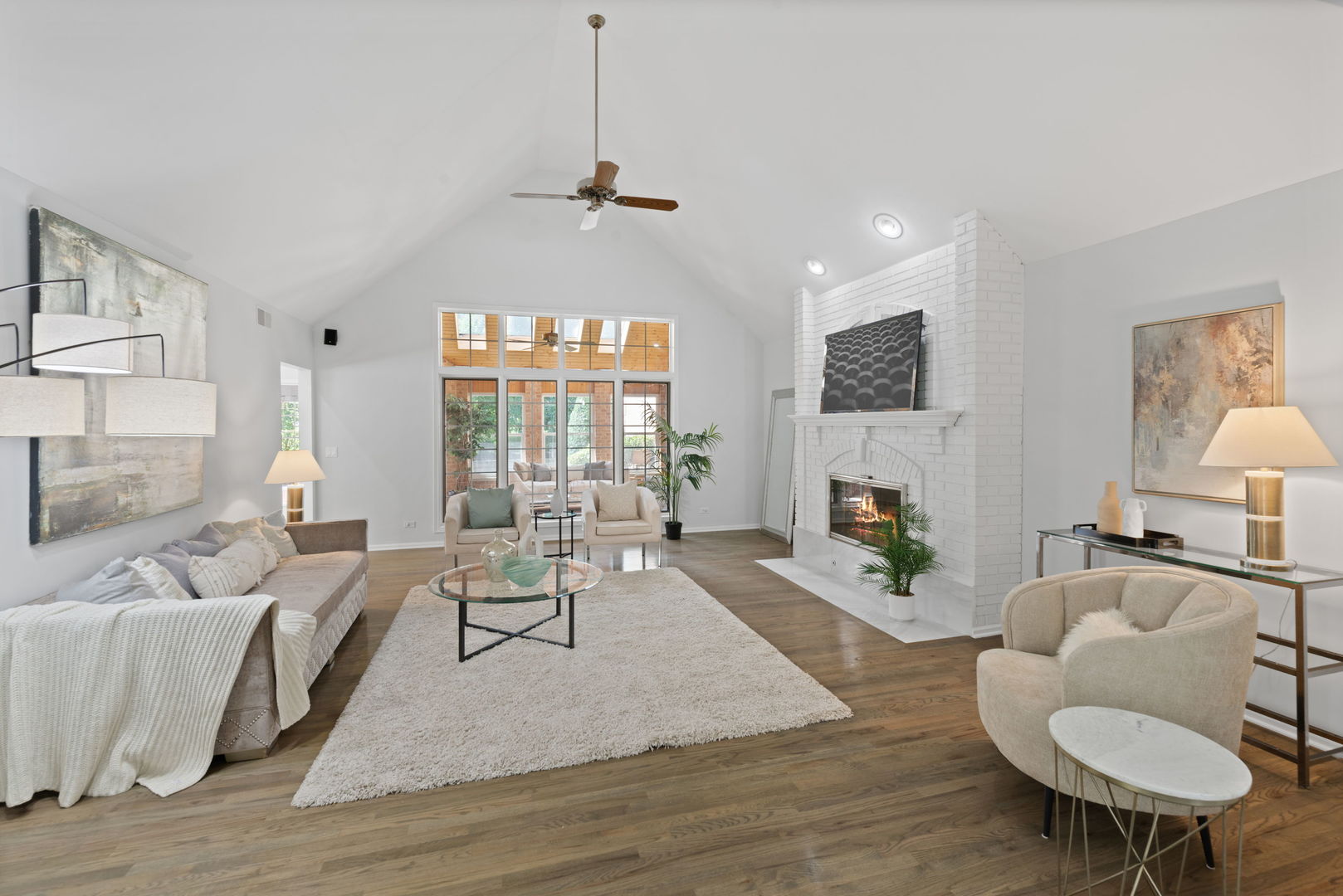 Oak Brook, Illinois, 60523, United States, 7 Bedrooms Bedrooms, ,5 BathroomsBathrooms,Residential,For Sale,1990925