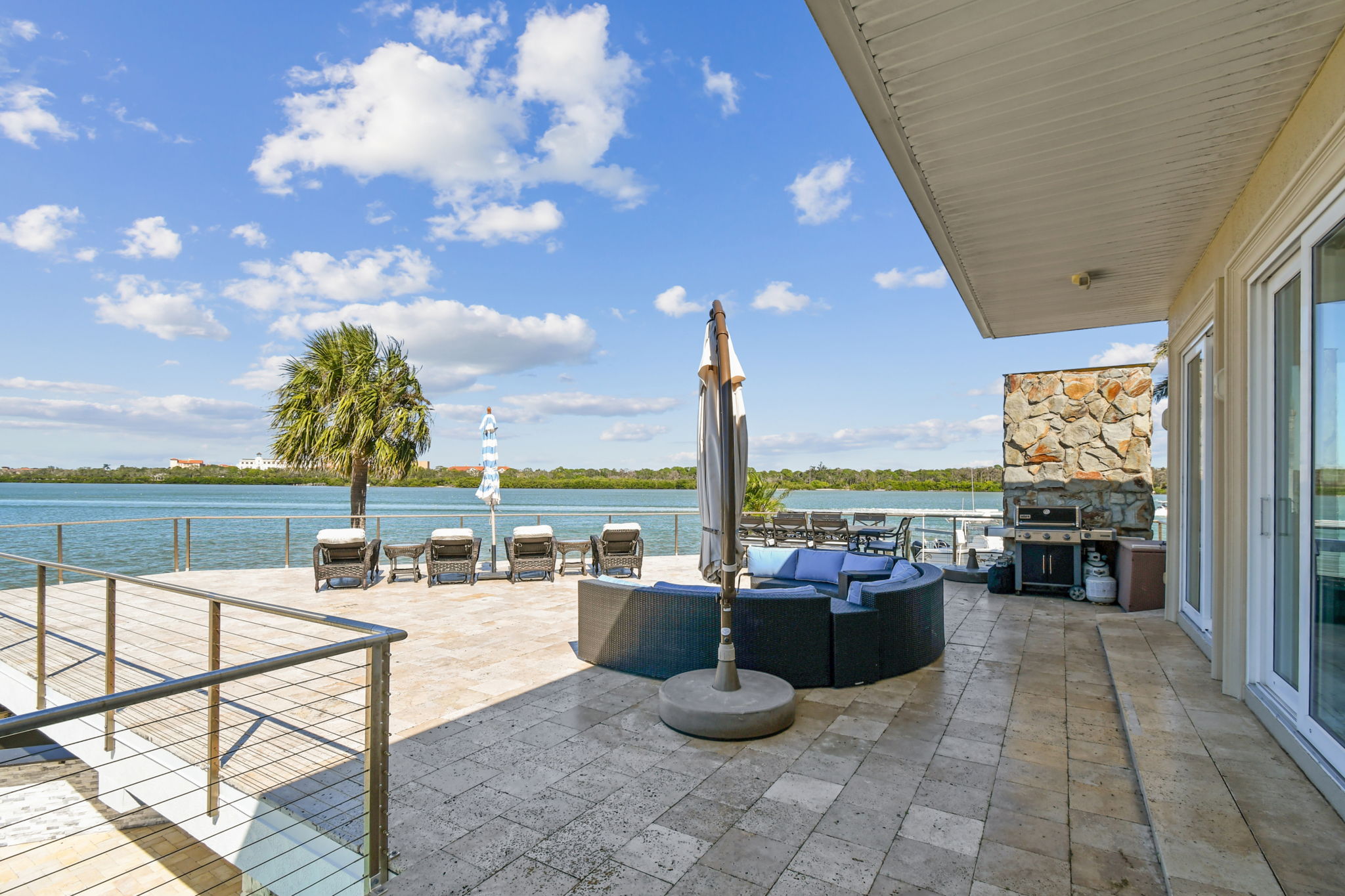 Madeira Beach, Florida, 33708, United States, 6 Bedrooms Bedrooms, ,6 BathroomsBathrooms,Residential,For Sale,1975666