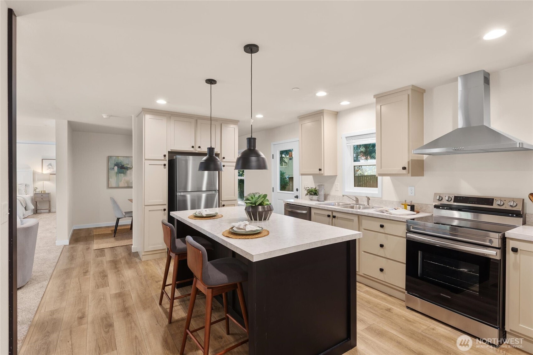 Bothell, Washington, 98012, United States, 2 Bedrooms Bedrooms, ,2 BathroomsBathrooms,Residential,For Sale,1777318