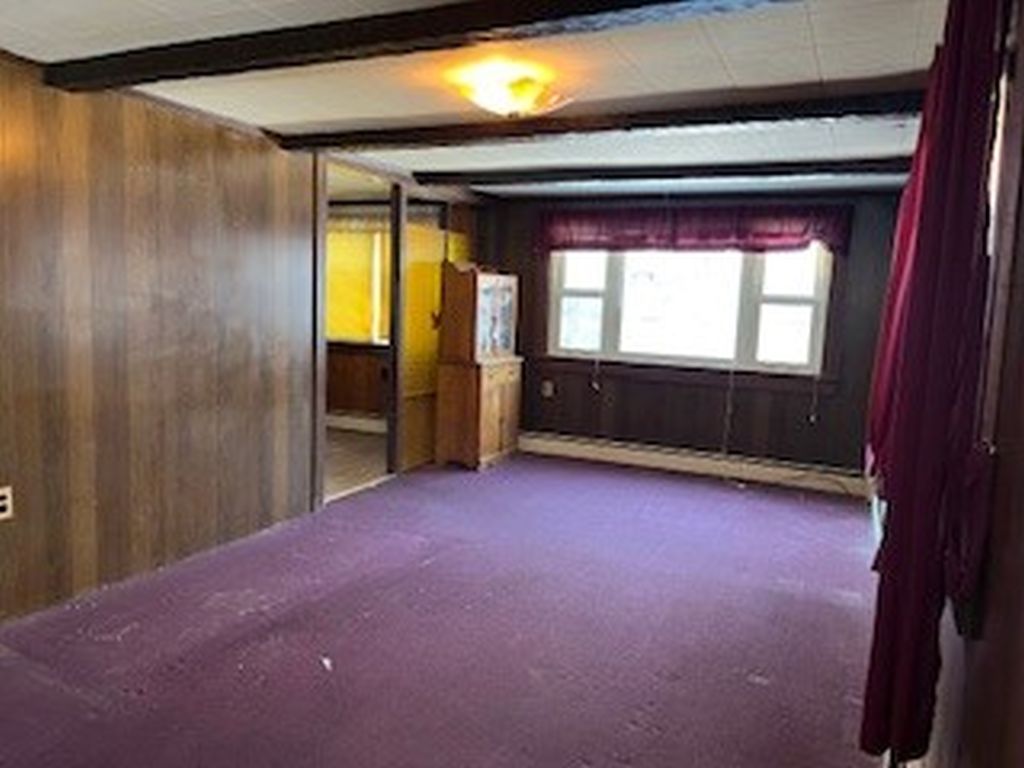 Portsmouth, New Hampshire, 03901, United States, 3 Bedrooms Bedrooms, ,1 BathroomBathrooms,Residential,For Sale,2005632