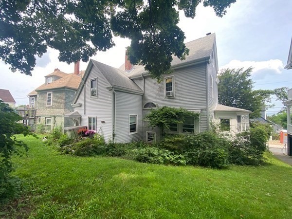 Winthrop, Massachusetts, 02152, United States, 5 Bedrooms Bedrooms, ,2 BathroomsBathrooms,Residential,For Sale,1937973