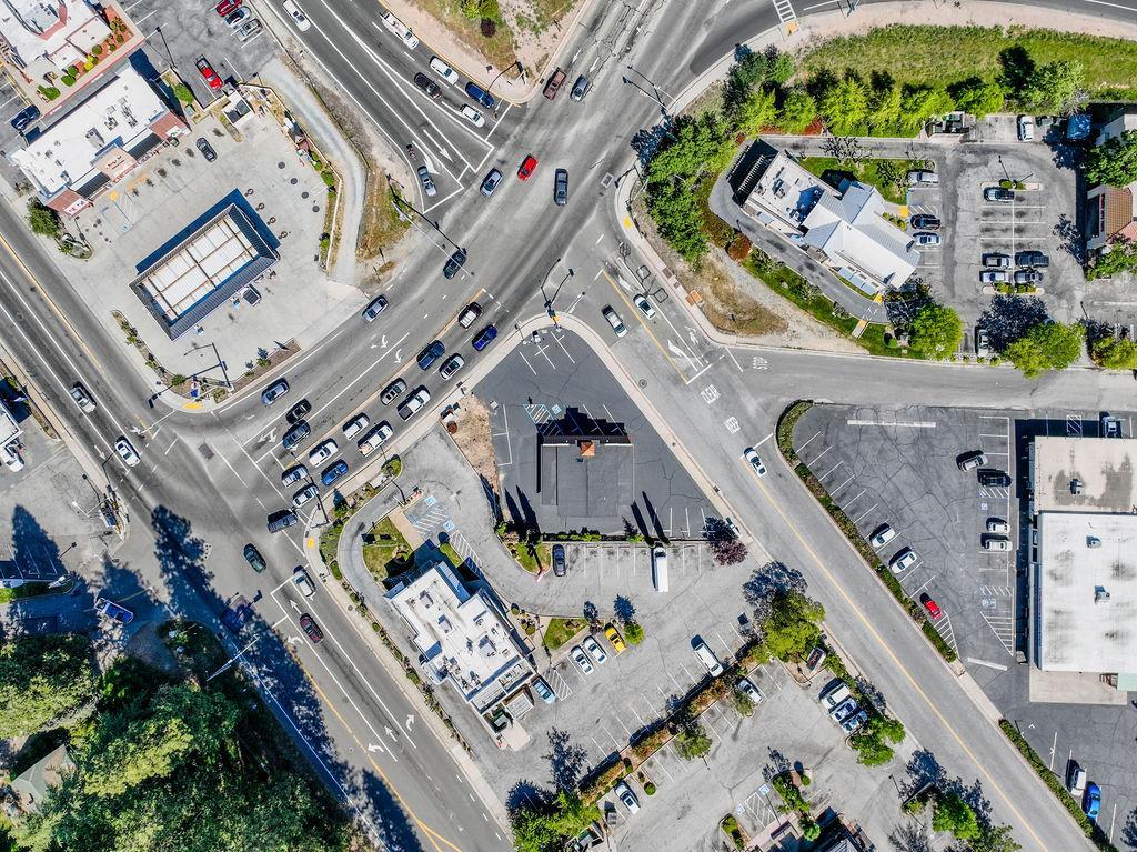 Grass Valley, California, 95945, United States, 2 Bedrooms Bedrooms, ,3 BathroomsBathrooms,Residential,For Sale,1976579