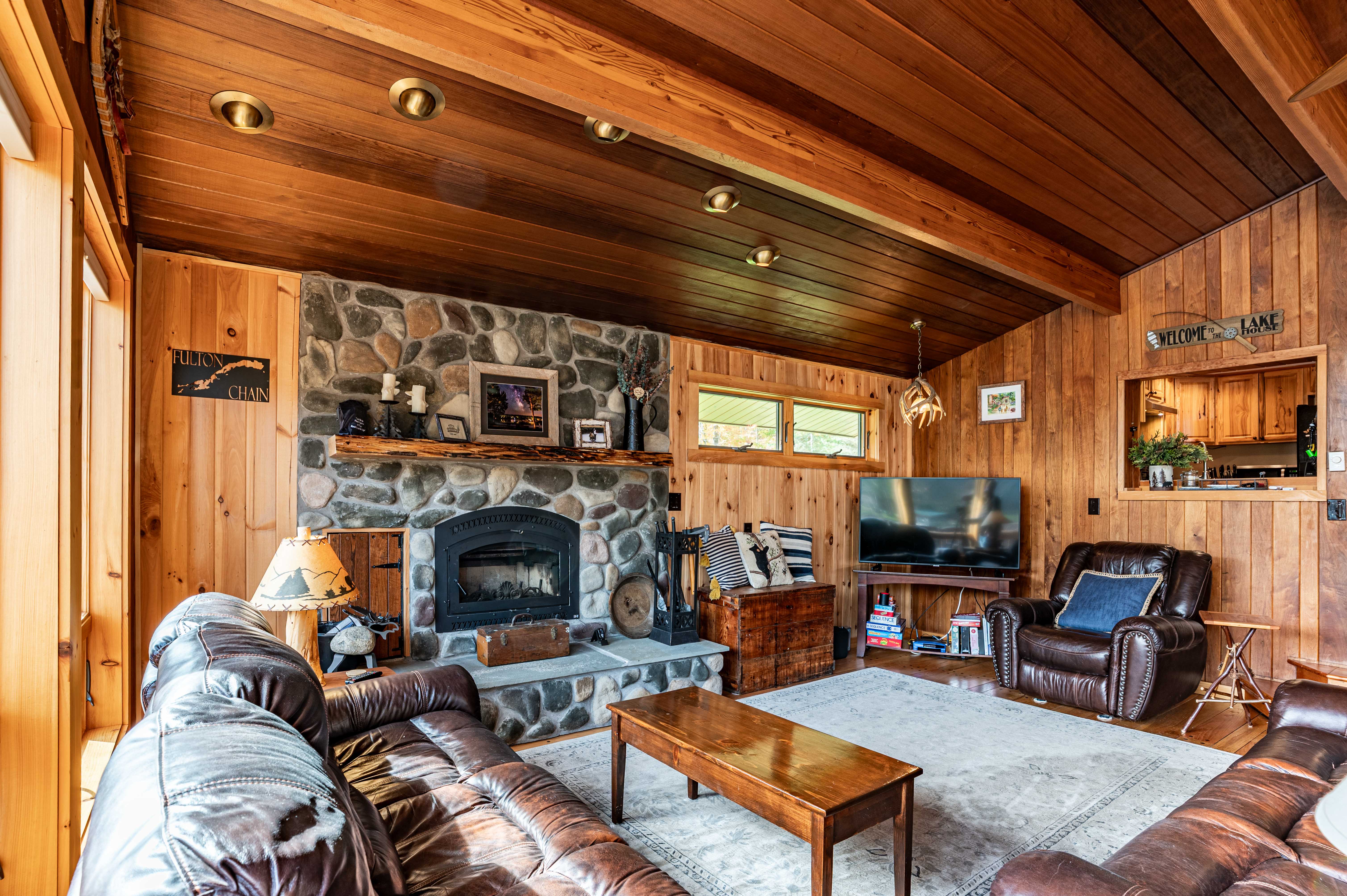 344 Hollywood Rd, Old Forge, NY, 13420 - 物件實景