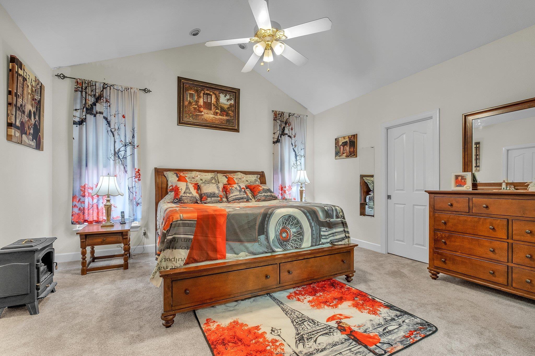 Quincy, Florida, 32351, United States, 3 Bedrooms Bedrooms, ,2 BathroomsBathrooms,Residential,For Sale,1804013
