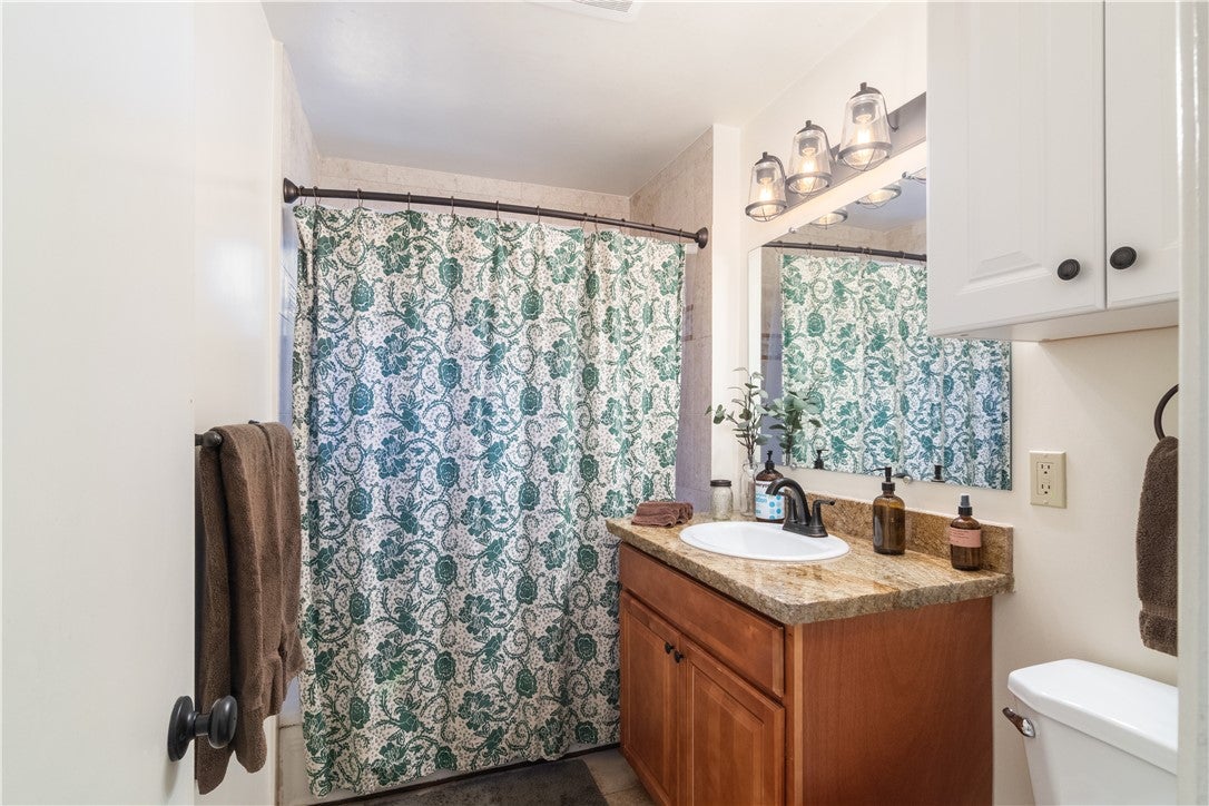 Idyllwild, California, 92549, United States, 3 Bedrooms Bedrooms, ,2 BathroomsBathrooms,Residential,For Sale,1728883