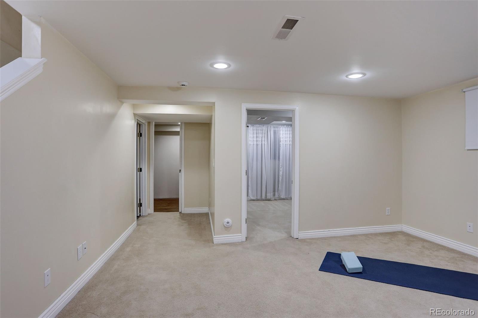 Littleton, Colorado, 80127, United States, 4 Bedrooms Bedrooms, ,2 BathroomsBathrooms,Residential,For Sale,2003001