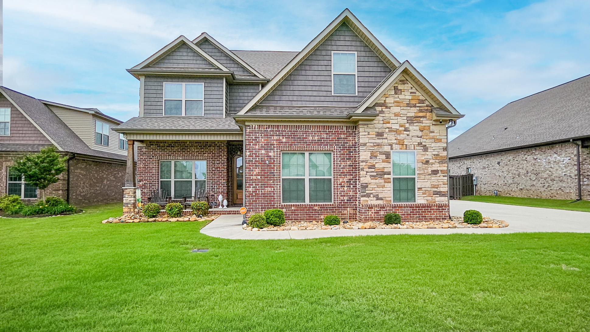 Athens, Alabama, 35613, United States, 4 Bedrooms Bedrooms, ,4 BathroomsBathrooms,Residential,For Sale,1923221