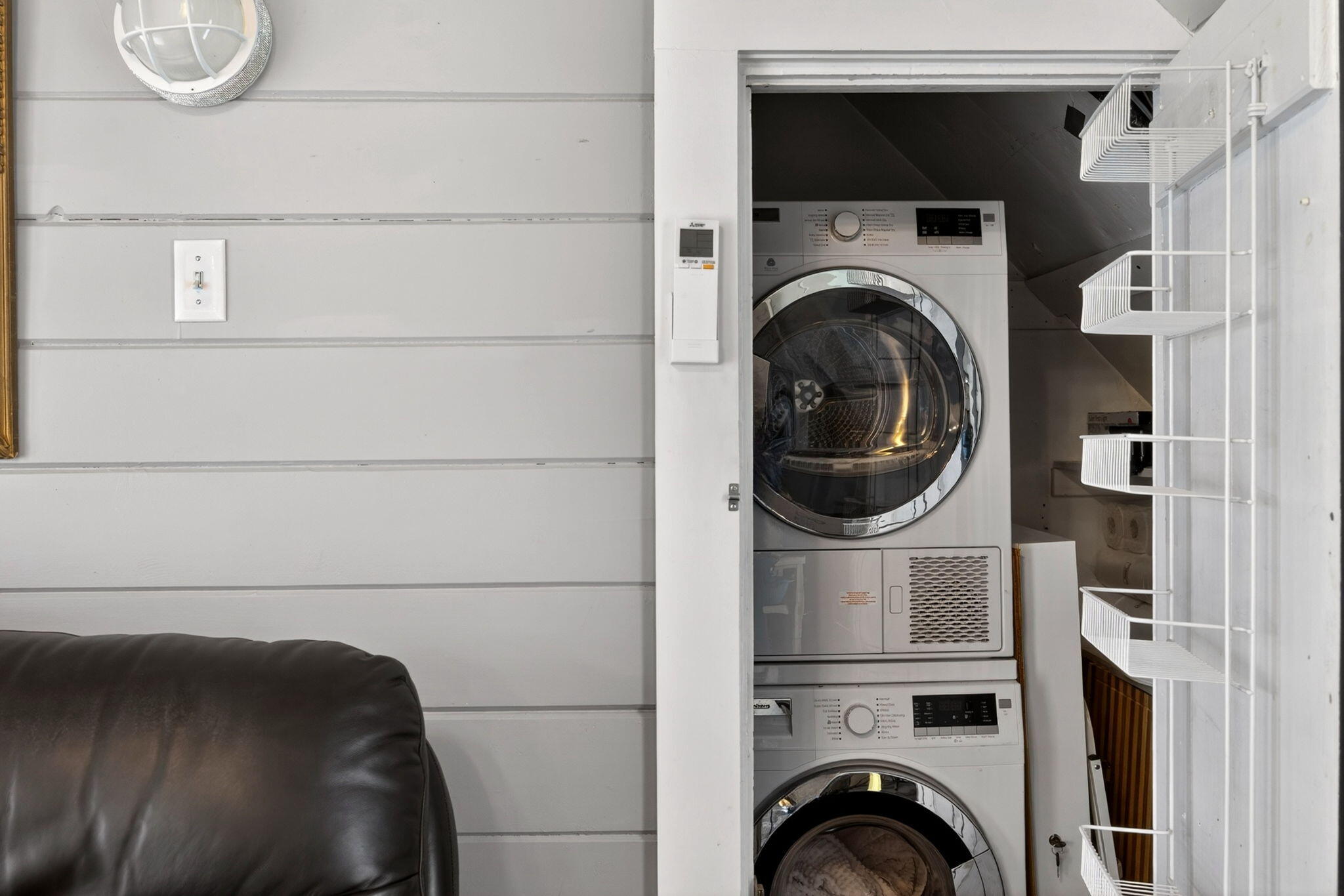  Bright, Updated Condo Near Commercial Street with Deck and Parking - 物件實景