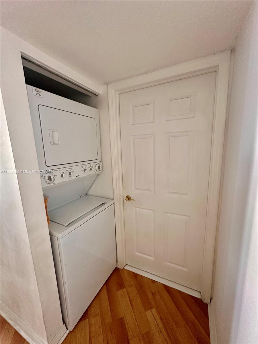 Miami Beach, Florida, 33141, United States, 2 Bedrooms Bedrooms, ,2 BathroomsBathrooms,Residential,For Sale,1911662