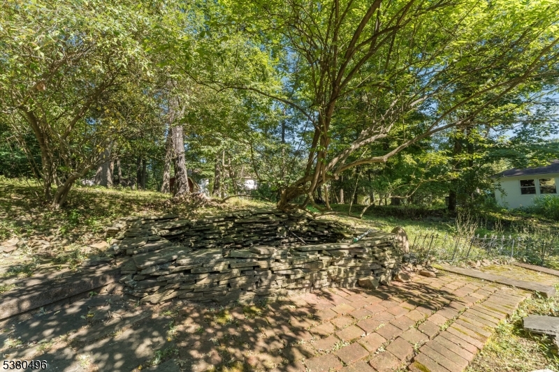Bridgewater Twp., New Jersey, 07920, United States, 3 Bedrooms Bedrooms, ,2 BathroomsBathrooms,Residential,For Sale,1927151