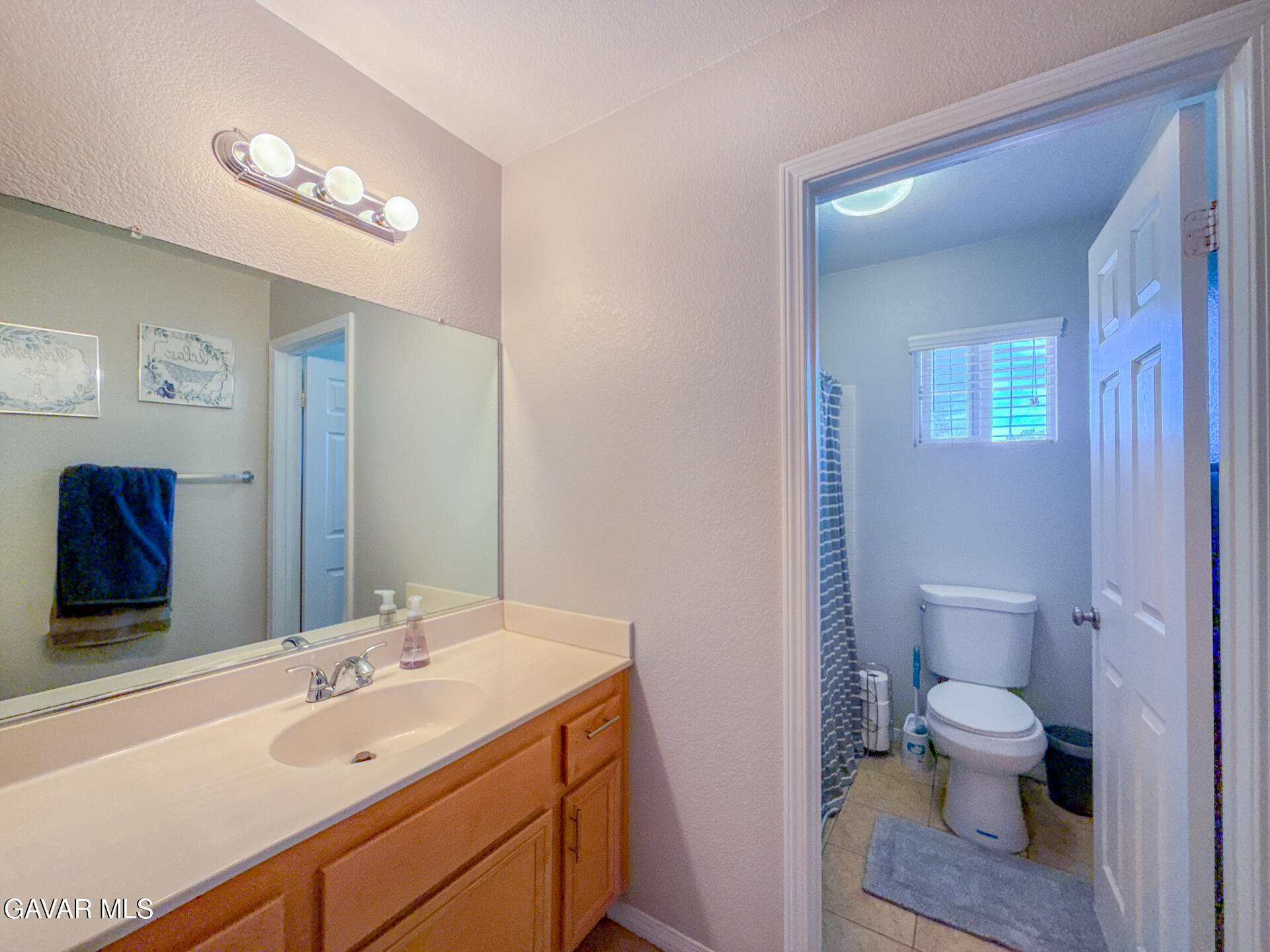 Lancaster, California, 93535, United States, 4 Bedrooms Bedrooms, ,3 BathroomsBathrooms,Residential,For Sale,2005854