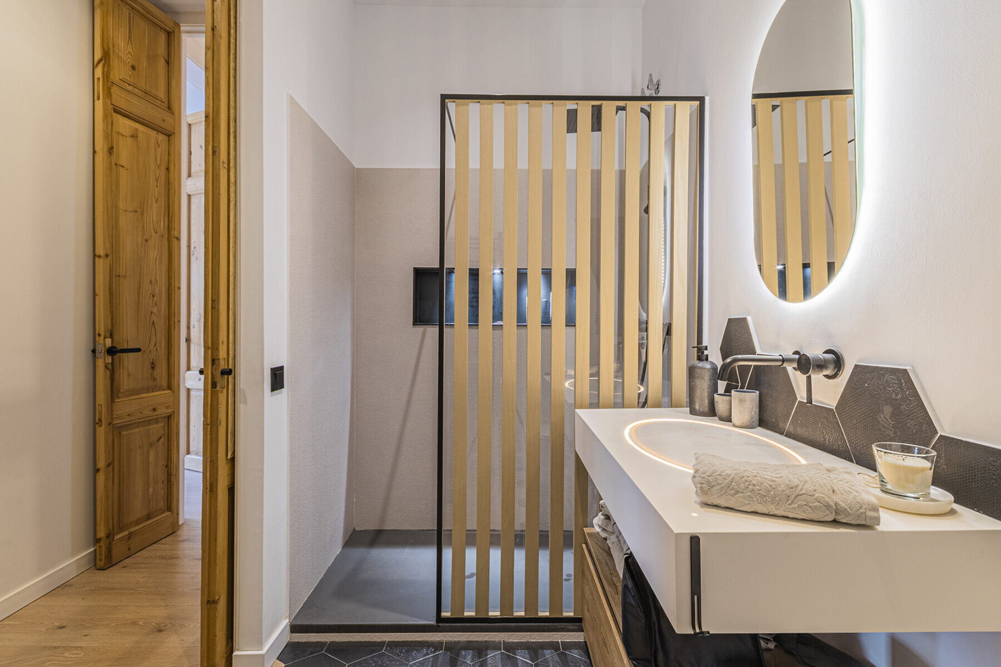  Spectacular main apartment with terrace in Eixample Derecho - 物件實景