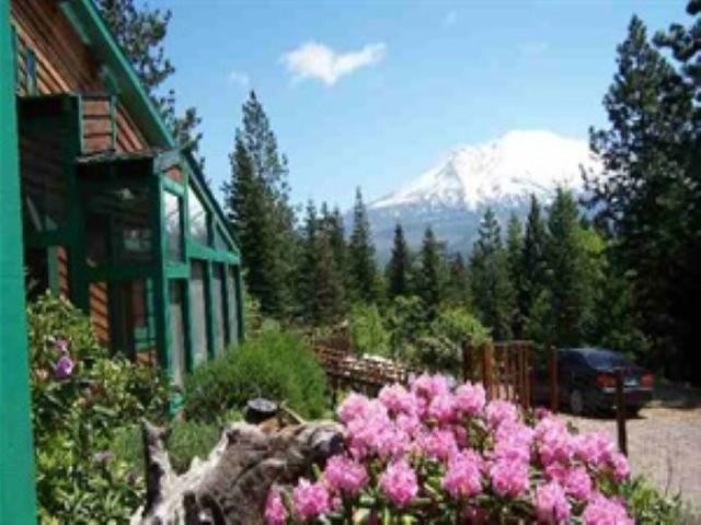 Weed, California, 96094, United States, 2 Bedrooms Bedrooms, ,2 BathroomsBathrooms,Residential,For Sale,1981439