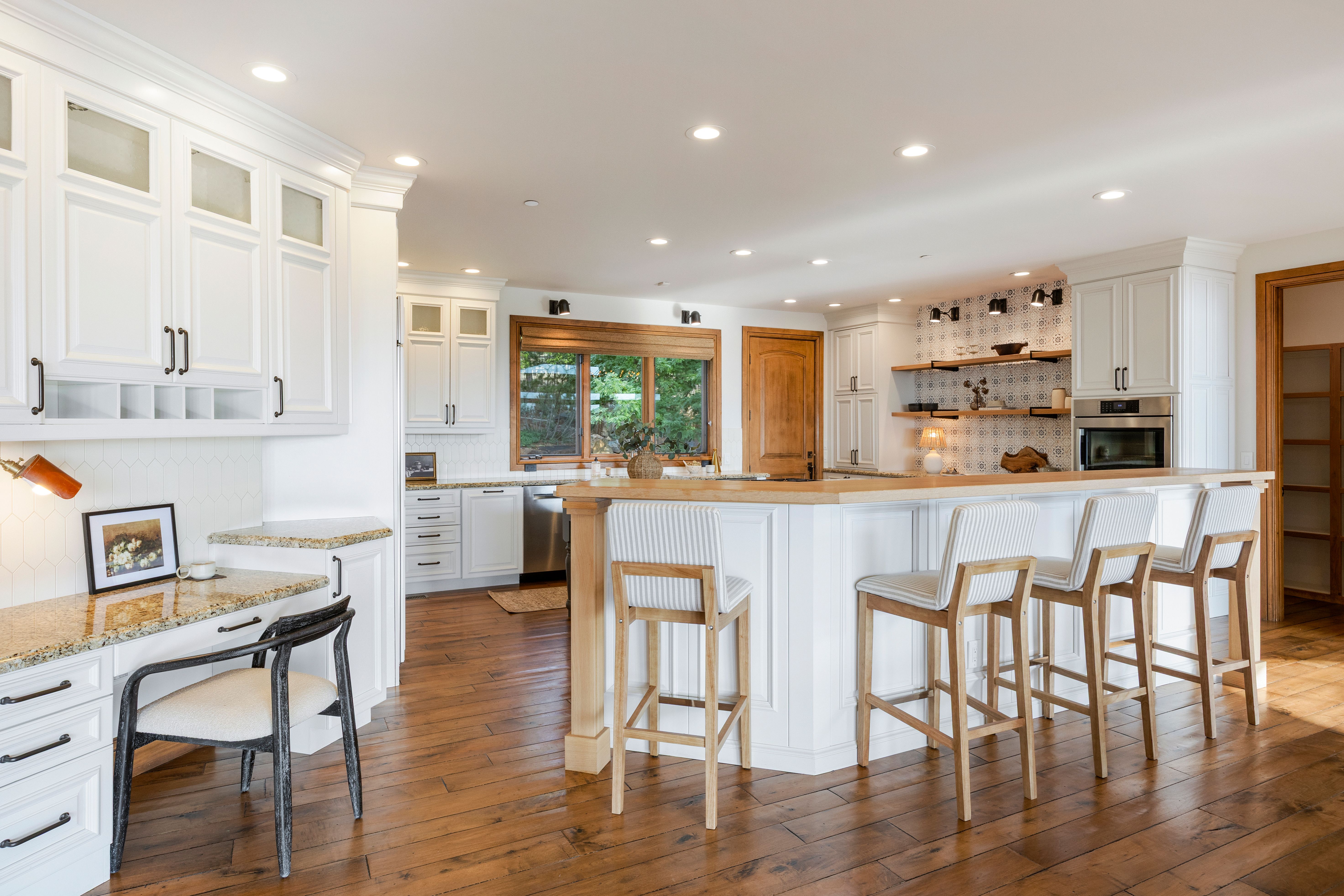  Legacy Estate Custom Residence In Highly Coveted McArthur Ranch - 物件實景