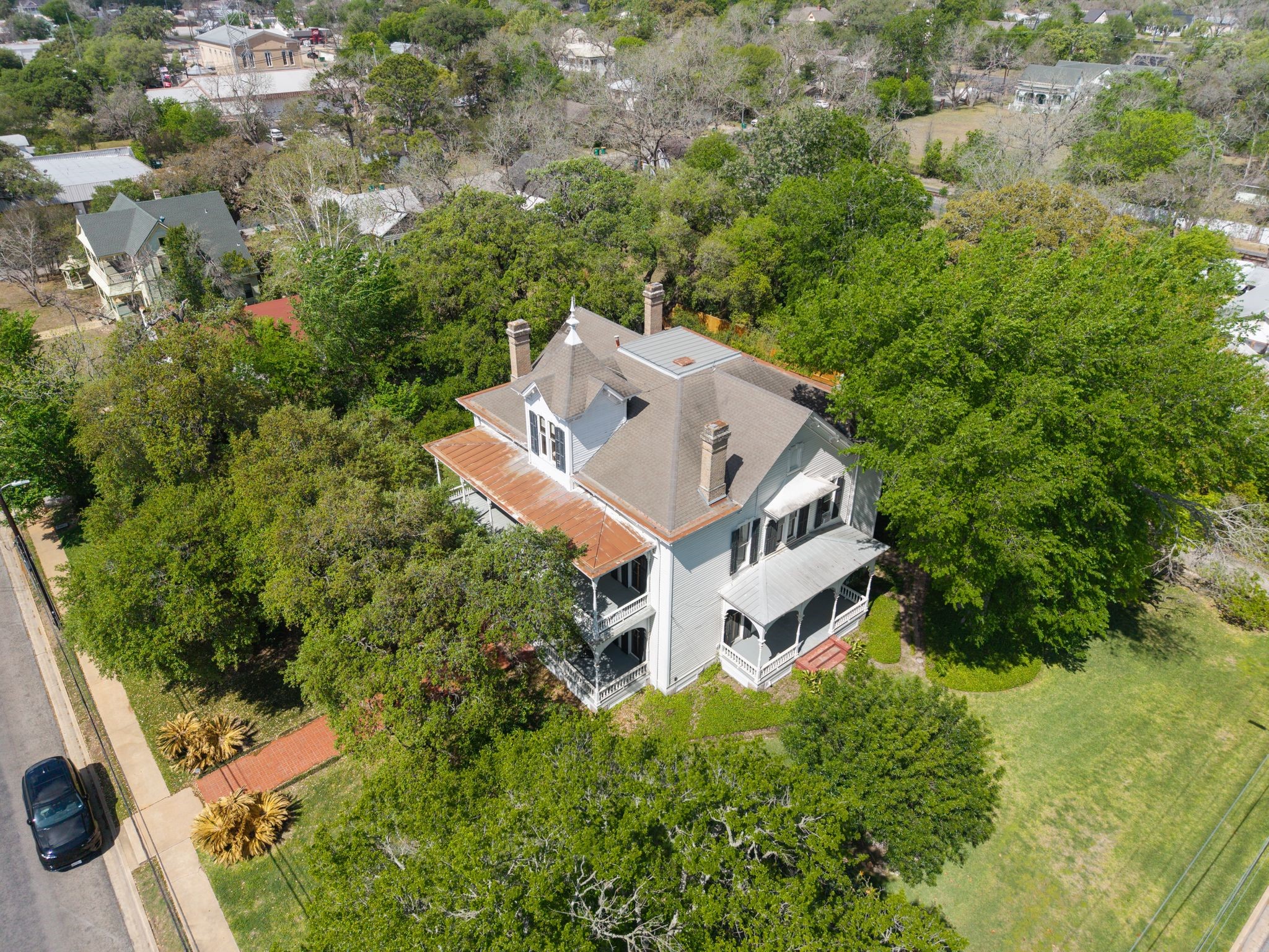  351 E Colorado Street, La Grange, TX, 78945 - 物件實景