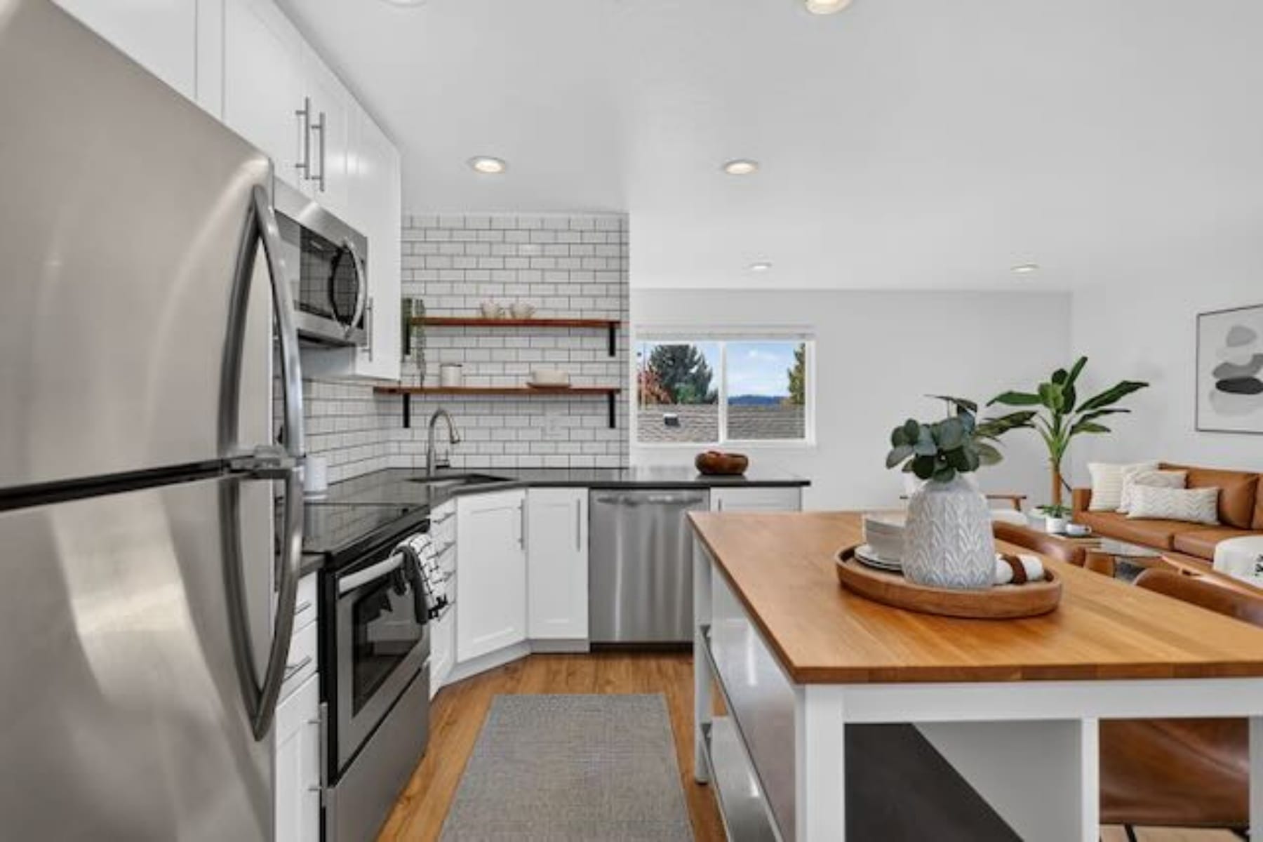  653 NE SNOHOMISH AVE White Salmon, WA 98672 - 物件實景