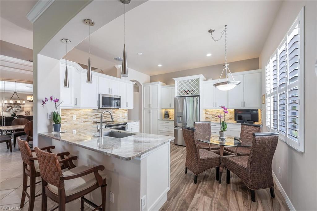 Naples, Florida, 34104, United States, 2 Bedrooms Bedrooms, ,2 BathroomsBathrooms,Residential,For Sale,1743040
