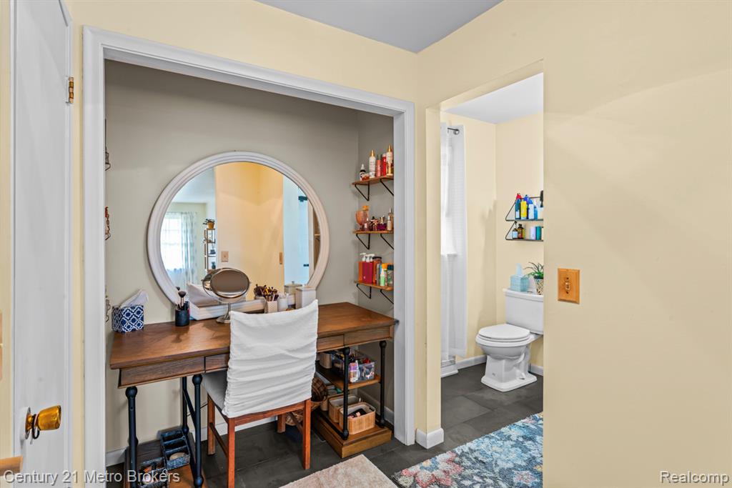 Lapeer, Michigan, 48446, United States, 4 Bedrooms Bedrooms, ,3 BathroomsBathrooms,Residential,For Sale,1982029