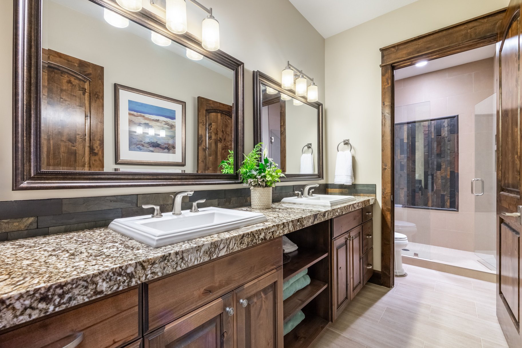  Luxury Custom Home in the Coveted Woods of Parleys Lane - 物件實景
