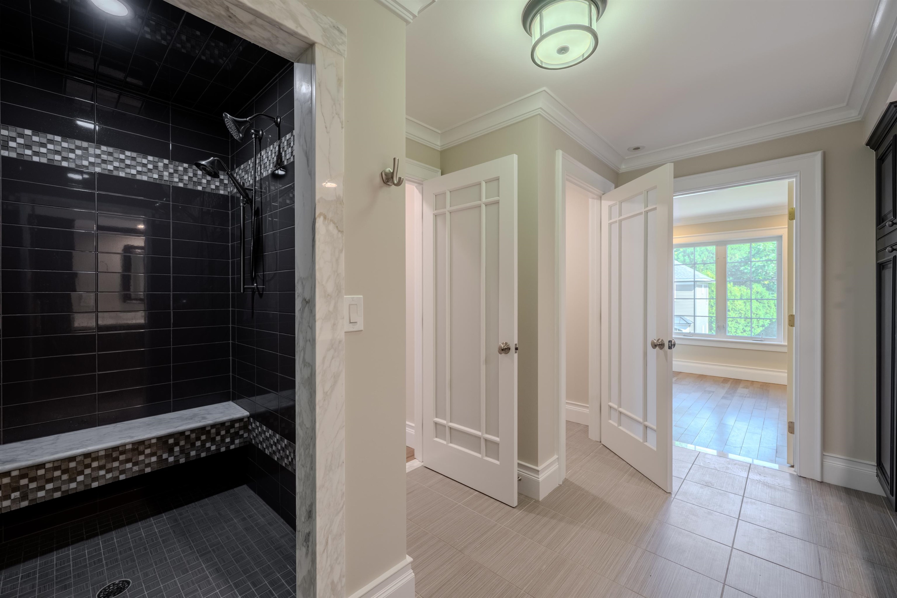 Manchester, New Hampshire, 03101, United States, 2 Bedrooms Bedrooms, ,1 BathroomBathrooms,Residential,For Sale,1933144