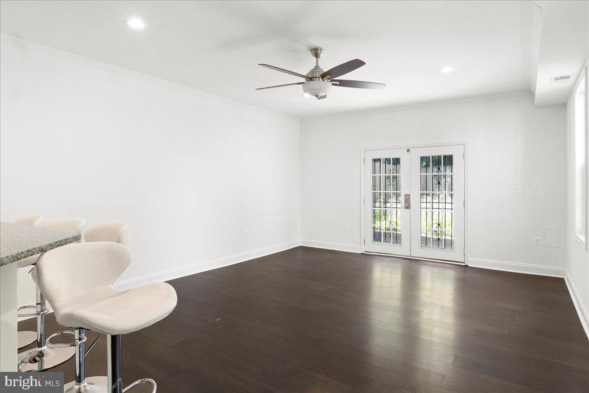 WASHINGTON, District of Columbia, 20020, United States, 3 Bedrooms Bedrooms, ,3 BathroomsBathrooms,Residential,For Sale,1975782