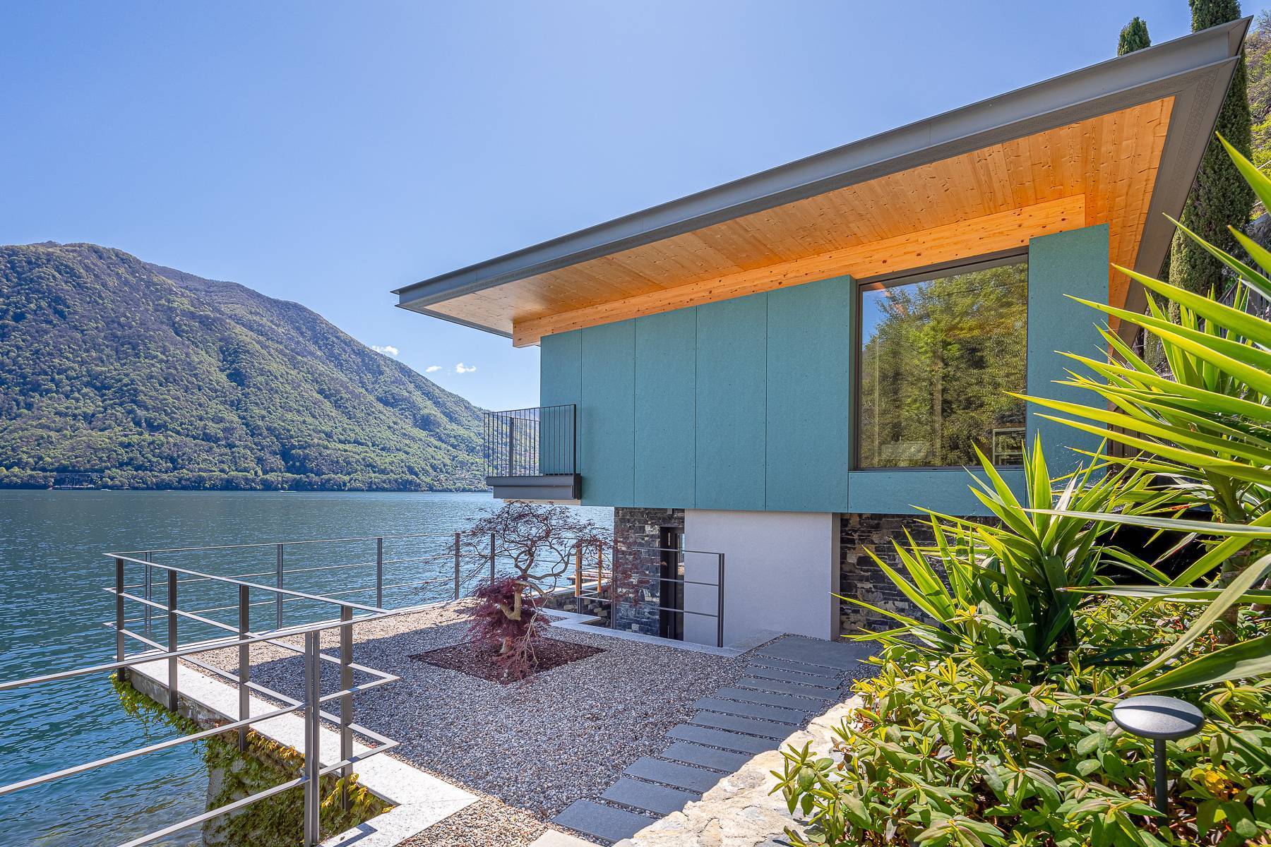  Incredible newly built villa with enchanting lake view - 物件實景