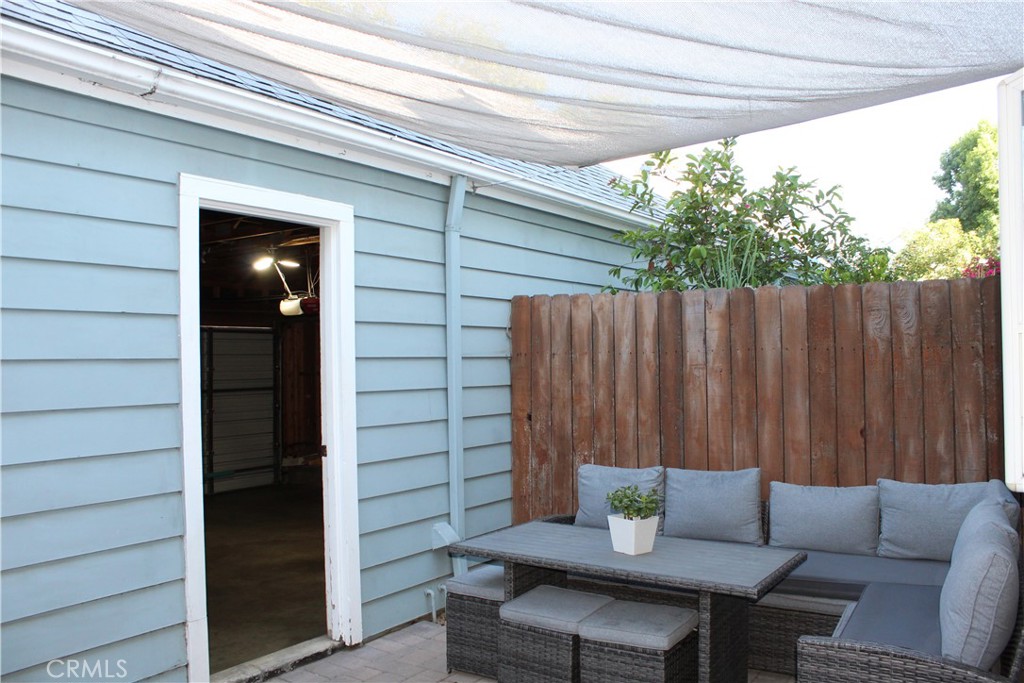 Pasadena, California, 91101, United States, 2 Bedrooms Bedrooms, ,2 BathroomsBathrooms,Residential,For Sale,1983009