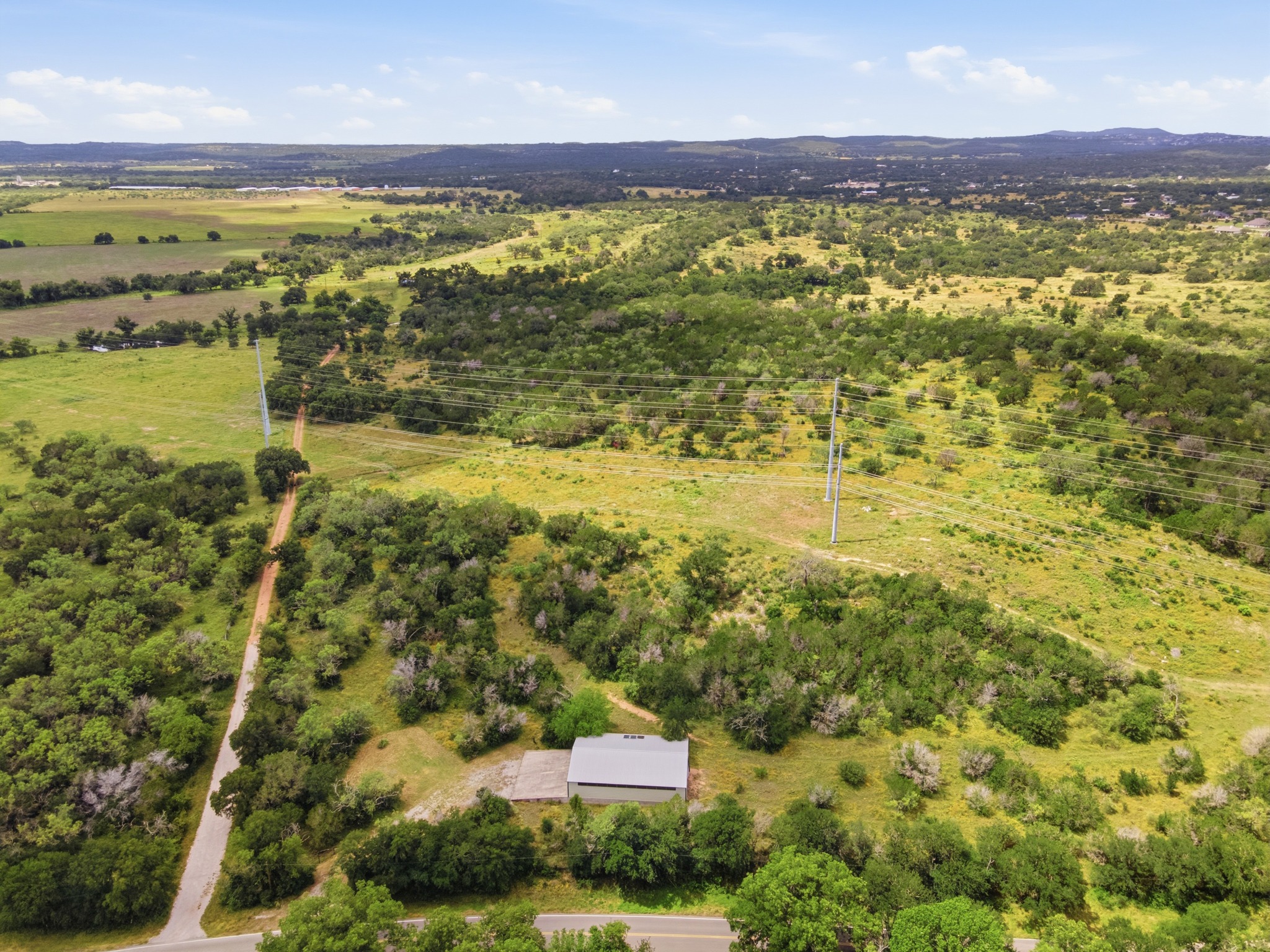  16 Acres in Spicewood - 物件實景