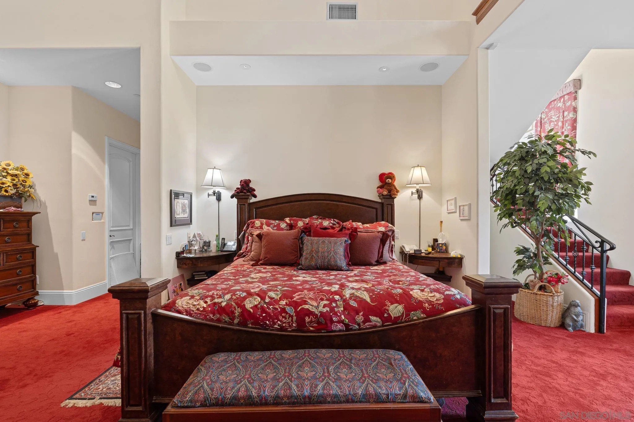 Rancho Santa Fe, California, 92067, United States, 5 Bedrooms Bedrooms, ,7 BathroomsBathrooms,Residential,For Sale,1901457