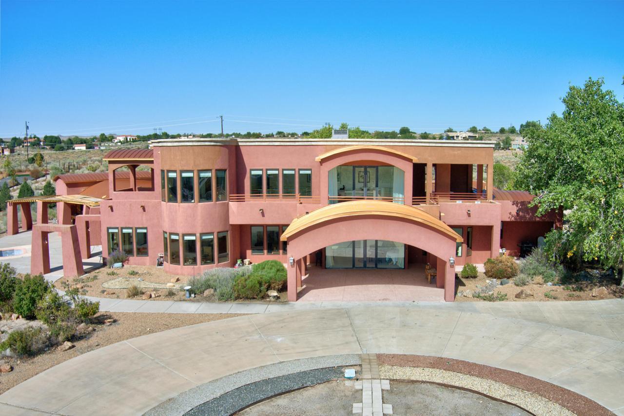6301 COORS Boulevard NW, Albuquerque, New Mexico, 87120, United States, 3 Bedrooms Bedrooms, ,4 BathroomsBathrooms,Residential,For Sale,6301 COORS Boulevard NW,1637534