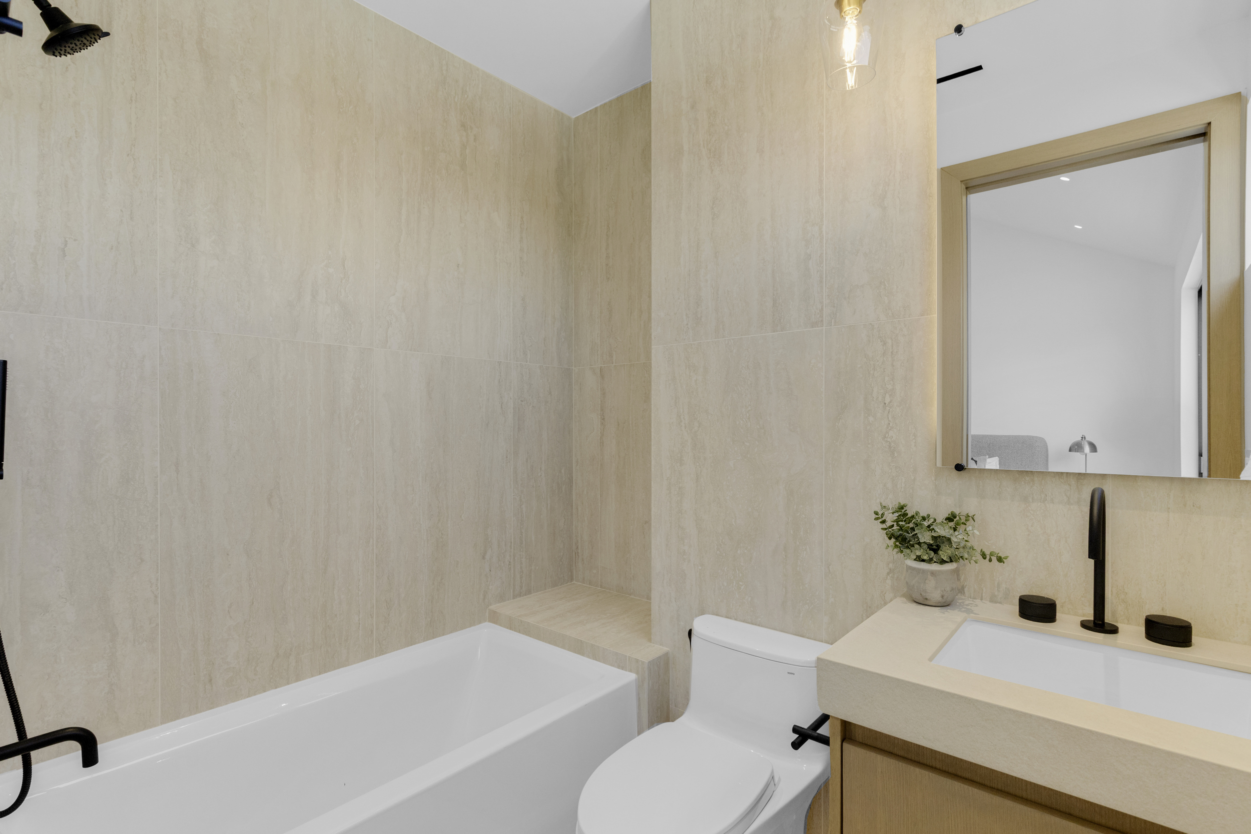  3542 Butler Avenue - 物件實景