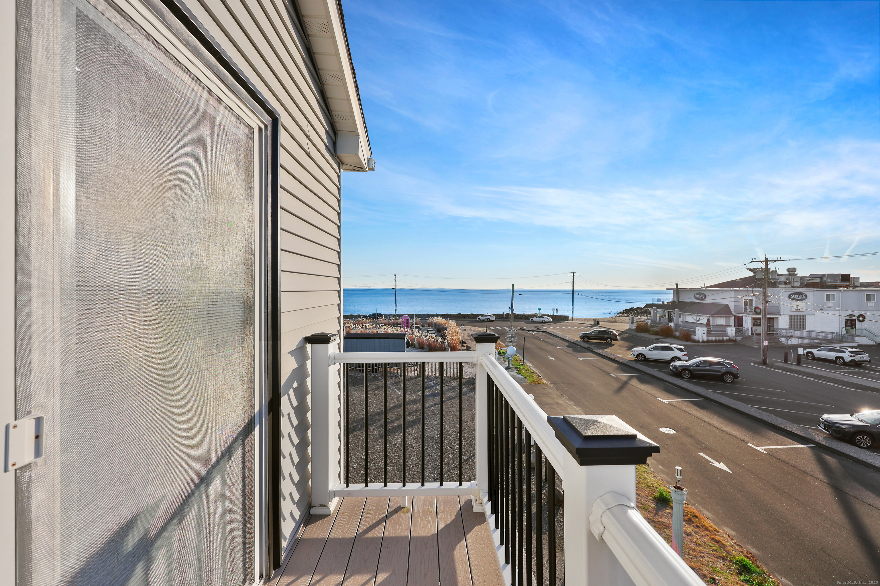 Stratford, Connecticut, 06615, United States, 4 Bedrooms Bedrooms, ,3 BathroomsBathrooms,Residential,For Sale,2003243