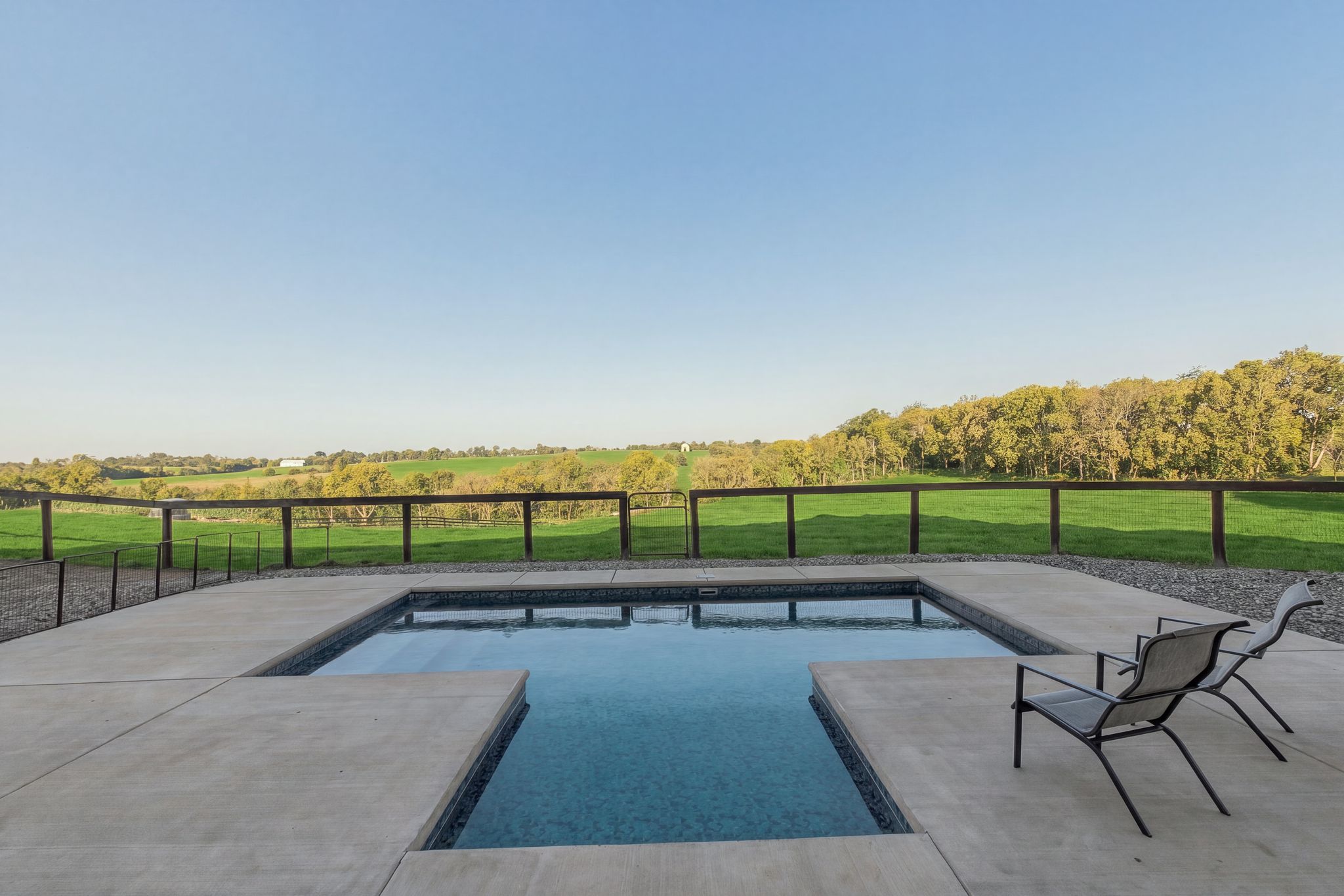  5825 Combs Ferry Road - 物件實景