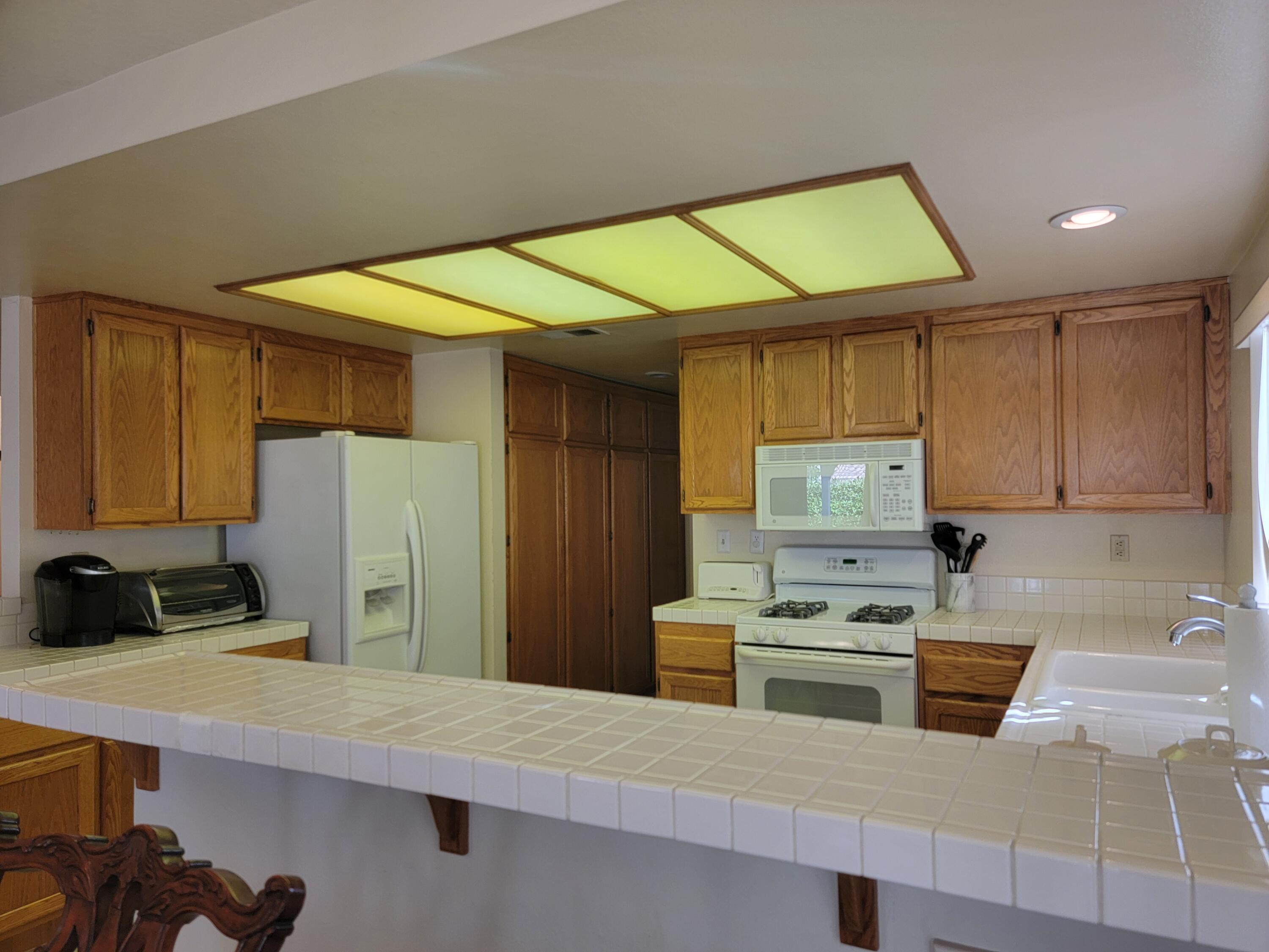 Lancaster, California, 93536, United States, 4 Bedrooms Bedrooms, ,3 BathroomsBathrooms,Residential,For Sale,2040565
