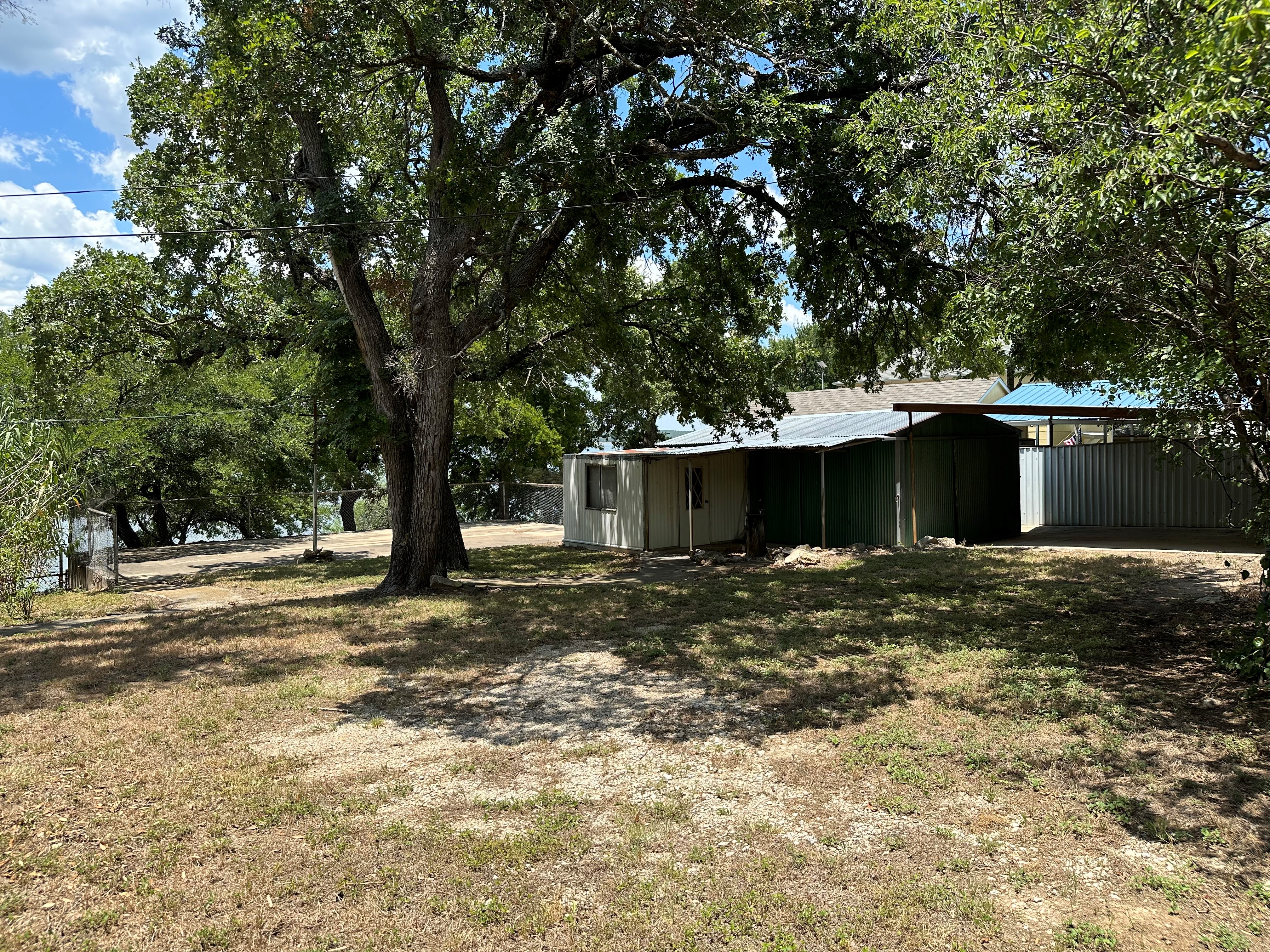 Bridgeport, Texas, 76426, United States, 3 Bedrooms Bedrooms, ,1 BathroomBathrooms,Residential,For Sale,1880460