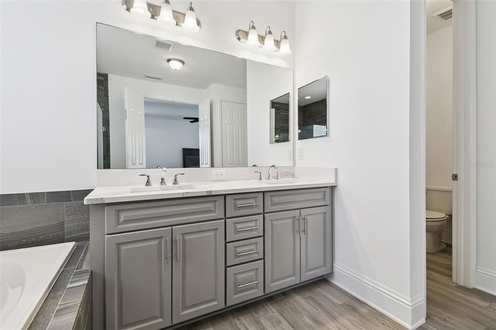 Odessa, Florida, 33556, United States, 4 Bedrooms Bedrooms, ,3 BathroomsBathrooms,Residential,For Sale,1982031