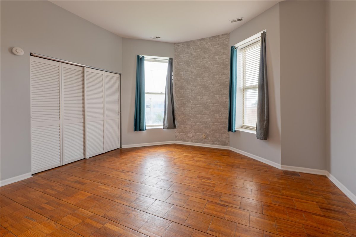 Chicago, Illinois, 60623, United States, 11 Bedrooms Bedrooms, ,Residential,For Sale,1984731