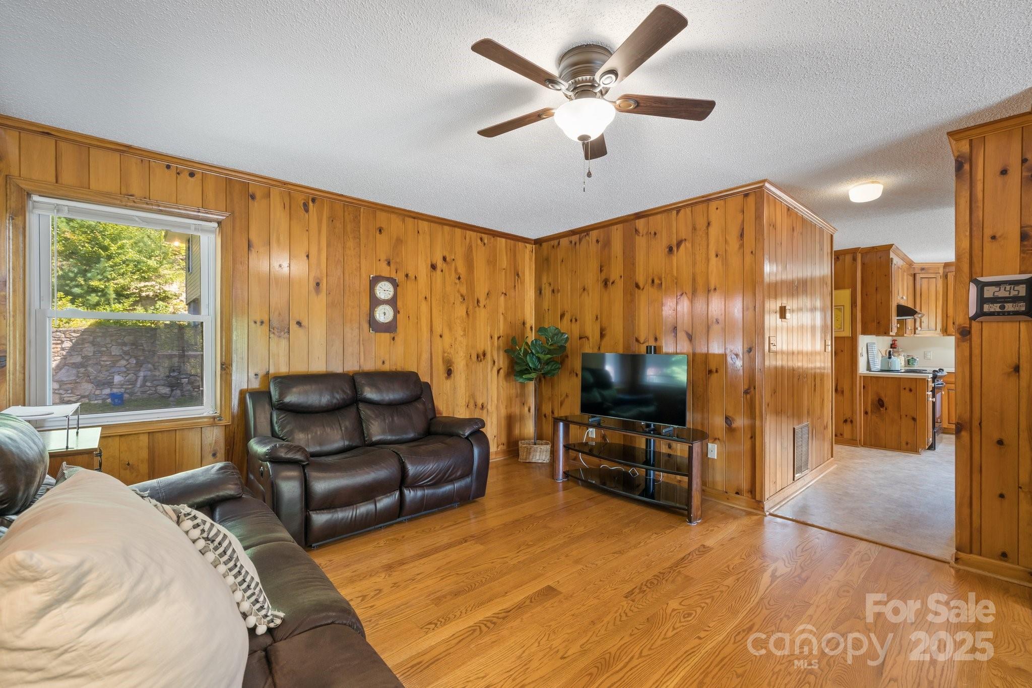 505 Old Home Place Drive, Marshall, North Carolina, 28753, United States, 5 Bedrooms Bedrooms, ,4 BathroomsBathrooms,Residential,For Sale,505 Old Home Place Drive,1679796