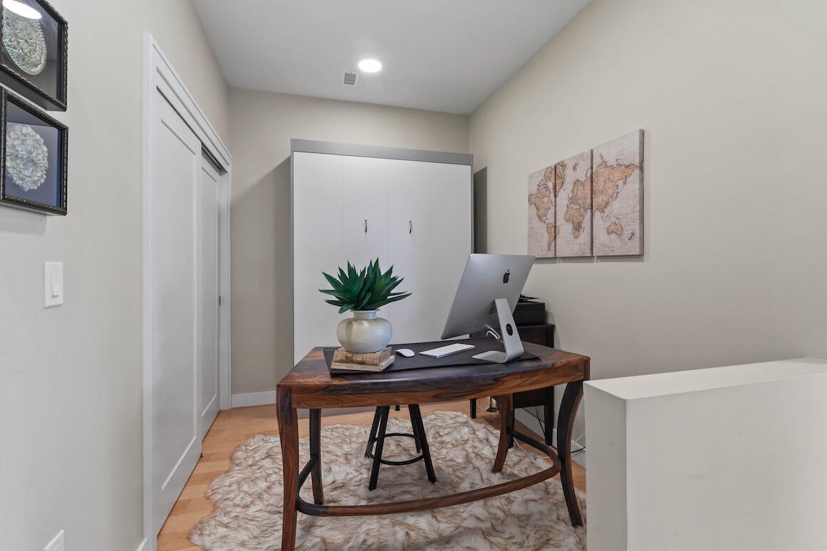 Oconomowoc, Wisconsin, 53066, United States, 1 Bedroom Bedrooms, ,2 BathroomsBathrooms,Residential,For Sale,1819550