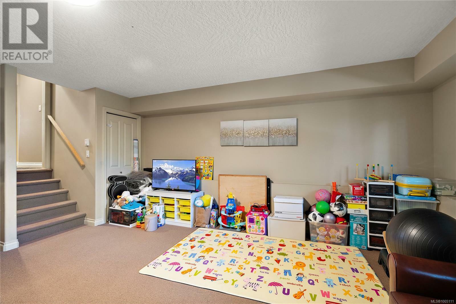 VICTORIA, British Columbia, V8T 0A3, CA, 3 Bedrooms Bedrooms, ,3 BathroomsBathrooms,Residential,For Sale,1883678