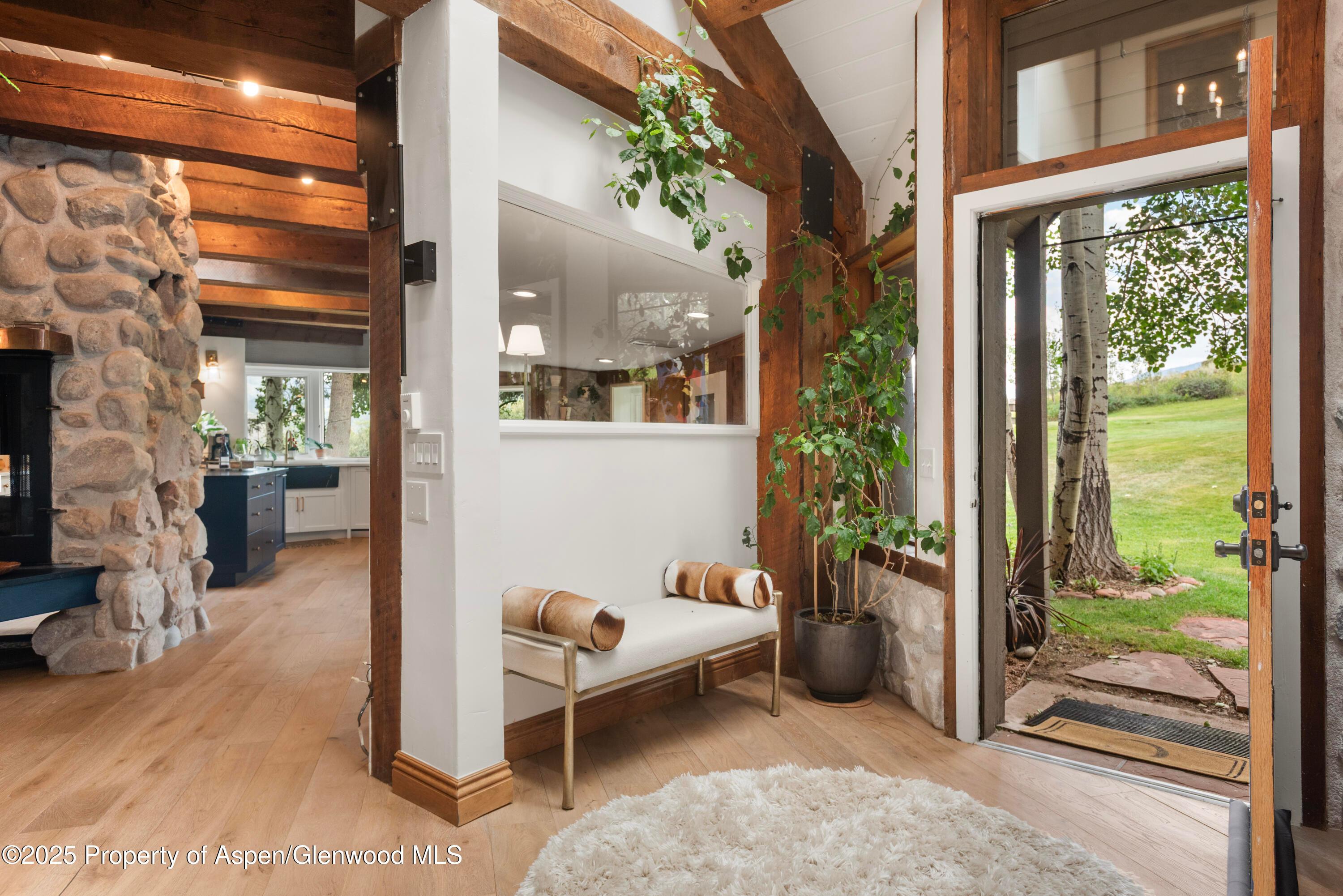 Aspen, Colorado, 81611, United States, 3 Bedrooms Bedrooms, ,4 BathroomsBathrooms,Residential,For Sale,1932450