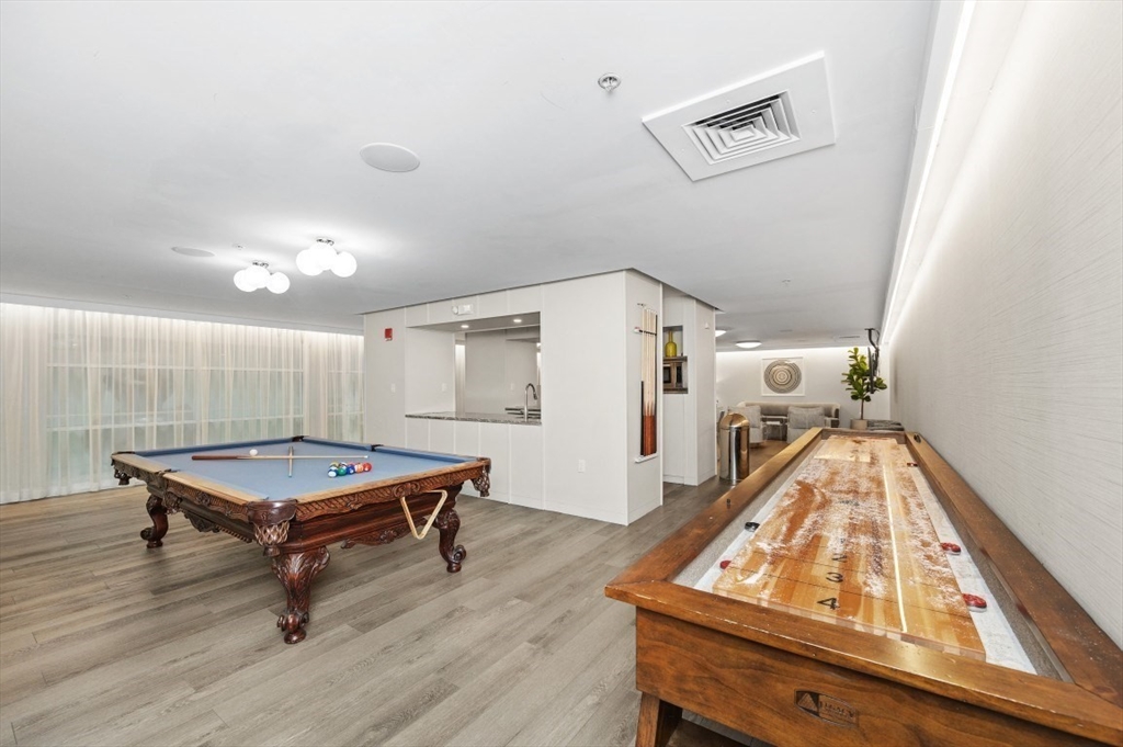Boston, Massachusetts, 02129, United States, 1 Bedroom Bedrooms, ,2 BathroomsBathrooms,Residential,For Sale,1911386