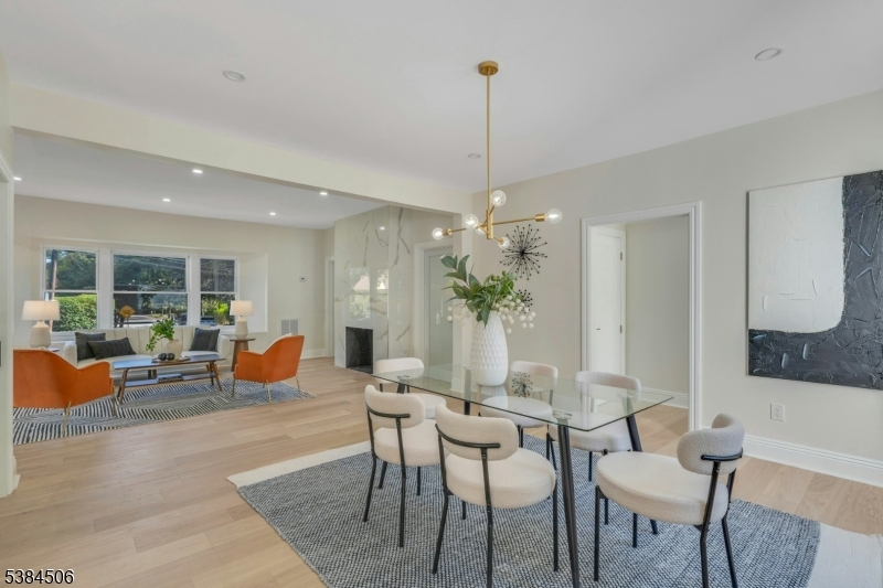 Montclair Twp., New Jersey, 07042, United States, 6 Bedrooms Bedrooms, ,5 BathroomsBathrooms,Residential,For Sale,1947111
