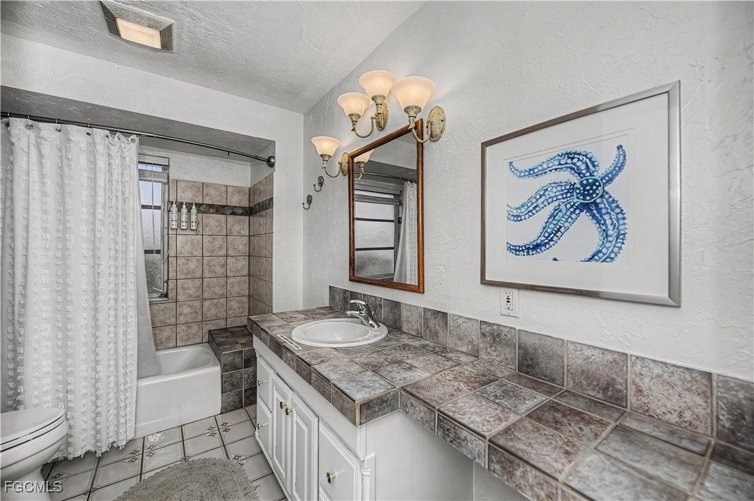 Cape Coral, Florida, 33904, United States, 3 Bedrooms Bedrooms, ,2 BathroomsBathrooms,Residential,For Sale,2015928