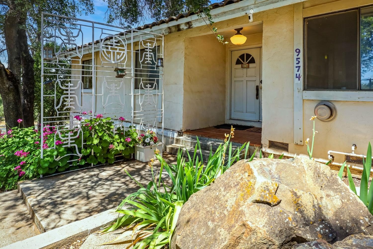 Mokelumne Hill, California, 95245, United States, 4 Bedrooms Bedrooms, ,3 BathroomsBathrooms,Residential,For Sale,1844920