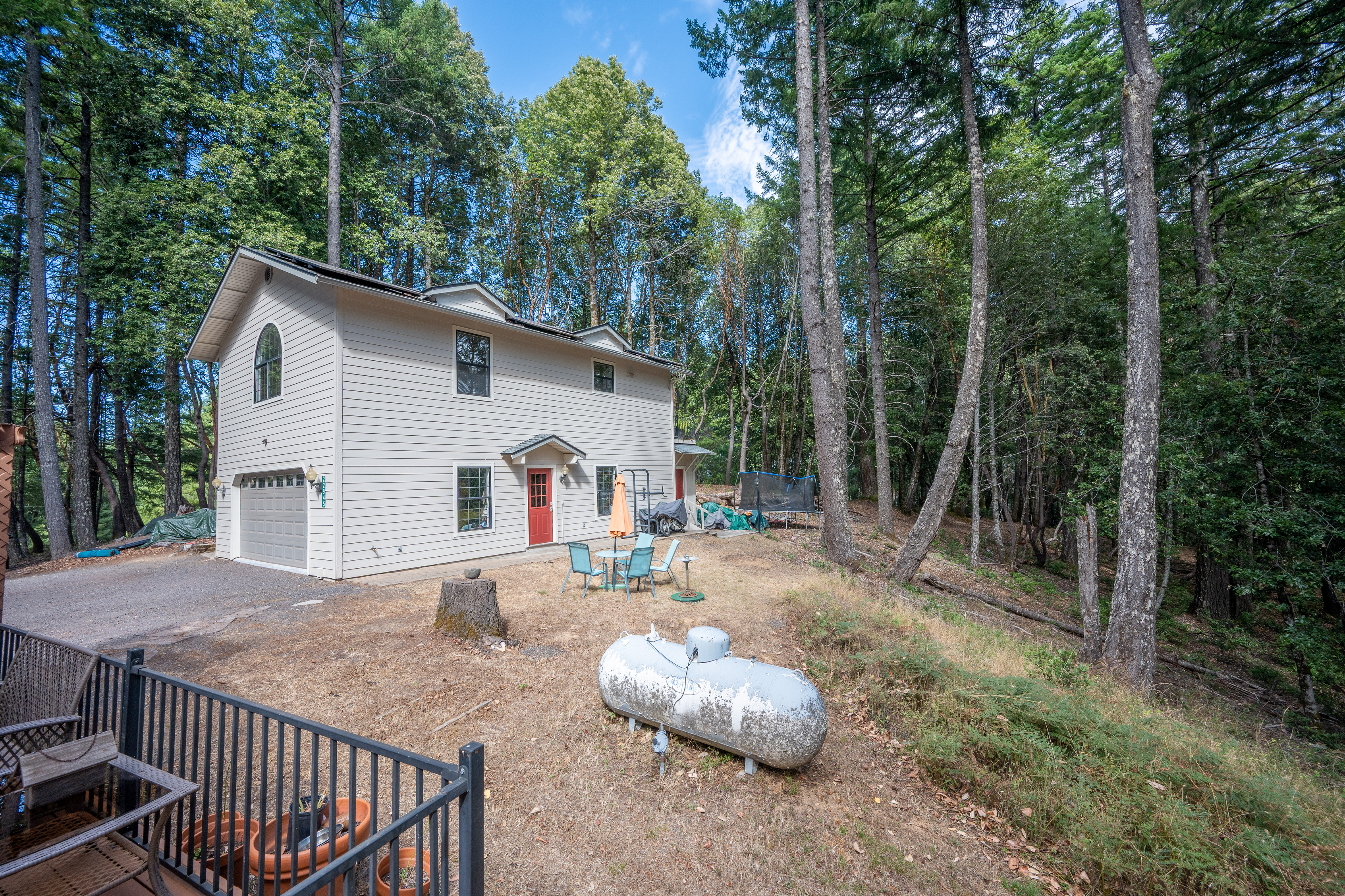 Willits, California, 95490, United States, 4 Bedrooms Bedrooms, ,3 BathroomsBathrooms,Residential,For Sale,1980811