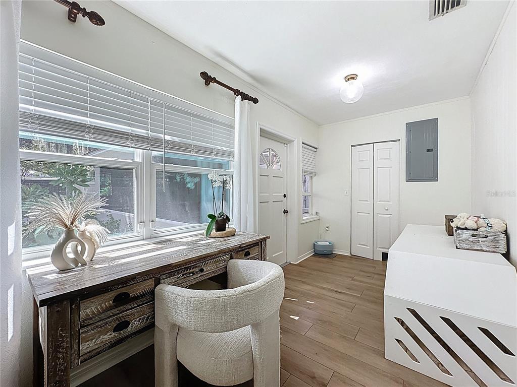 Orlando, Florida, 32804, United States, 2 Bedrooms Bedrooms, ,1 BathroomBathrooms,Residential,For Sale,1920096