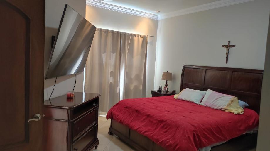 VICTOR HUGO, Torreón, Coahuila de Zaragoza, 27018, Mexico, 3 Bedrooms Bedrooms, ,4 BathroomsBathrooms,Residential,For Sale,VICTOR HUGO,1529132
