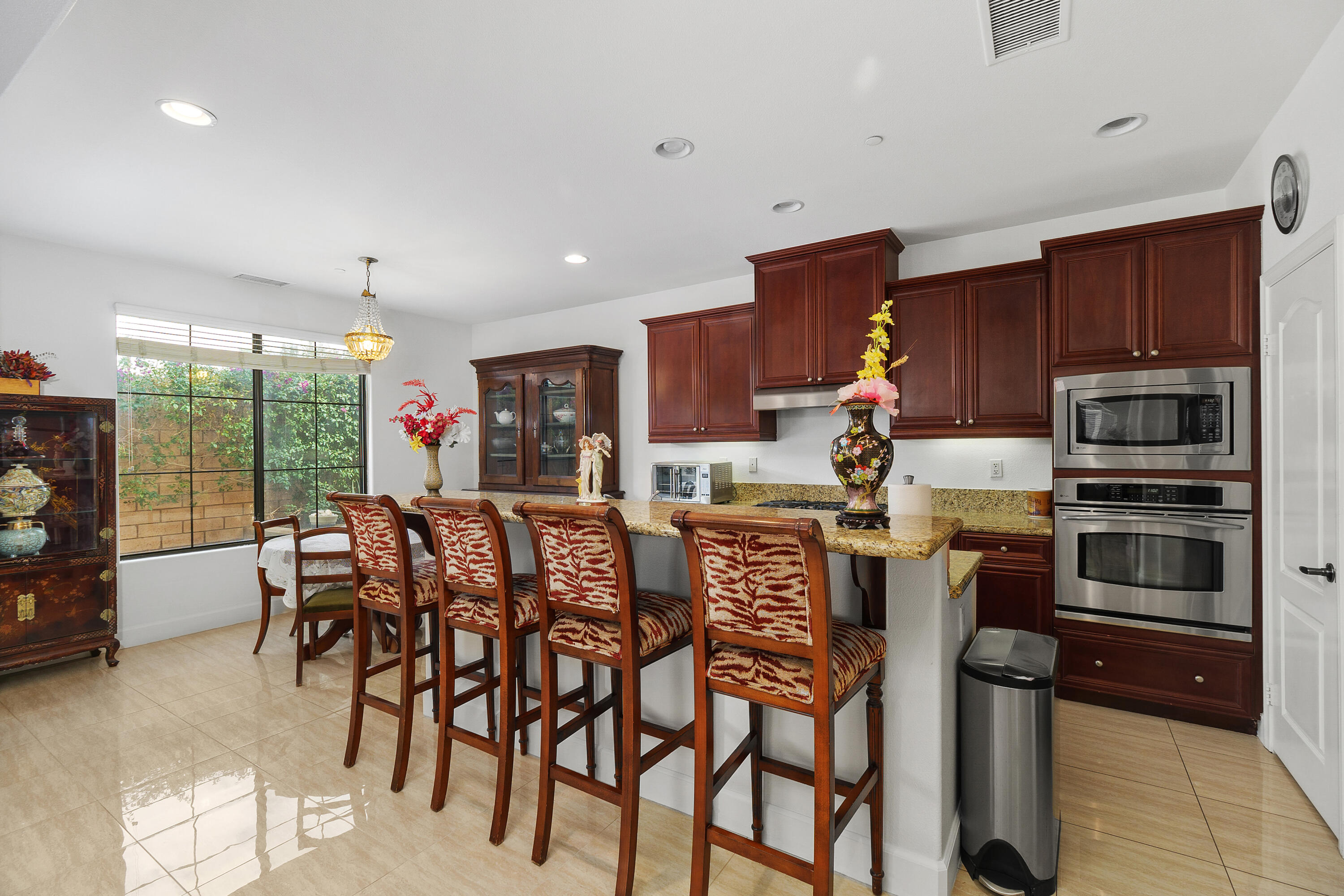 Palm Desert, California, 92260, United States, 2 Bedrooms Bedrooms, ,3 BathroomsBathrooms,Residential,For Sale,1744542